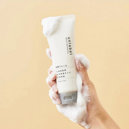 Увлажняющая и очищающая пенка для лица на растительной основе UNLABEL LAB Moist Botanical Facial Foam, 120 г