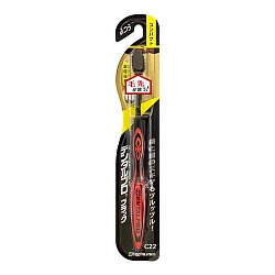 Зубная щётка Dentalpro Black Compact С22 с платиновой коллоидной керамикой, с ультратонкими щетинками (средняя жесткость) красная