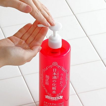 Лосьон для ухода за кожей KIKUMASAMUNE Sake Firming & Moisturizing Lotion с церамидами, на основе саке, 500 мл