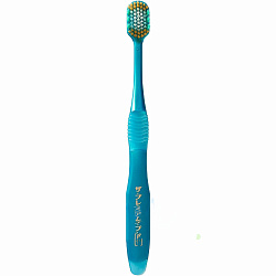 Зубная щетка с широкой чистящей головкой овальной формы EBISU The Premium Care Periodontal Pocket Plus P62, со сверхтонкими концами щетинок и боковыми очищающими пучками, 7 разрядная (средней жесткости)