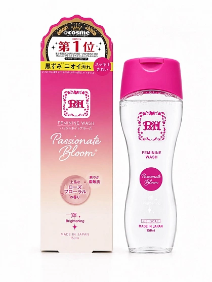 Нежный гель для интимной гигиены P&H pH Care Passionate Bloom с пантенолом и коллагеном, аромат цветущей розы, 150 мл